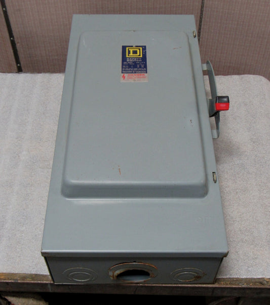 Square D H-364 Fusible Safety Switch Ser E1 200 A Amp 600Vac 3Ph 3P
