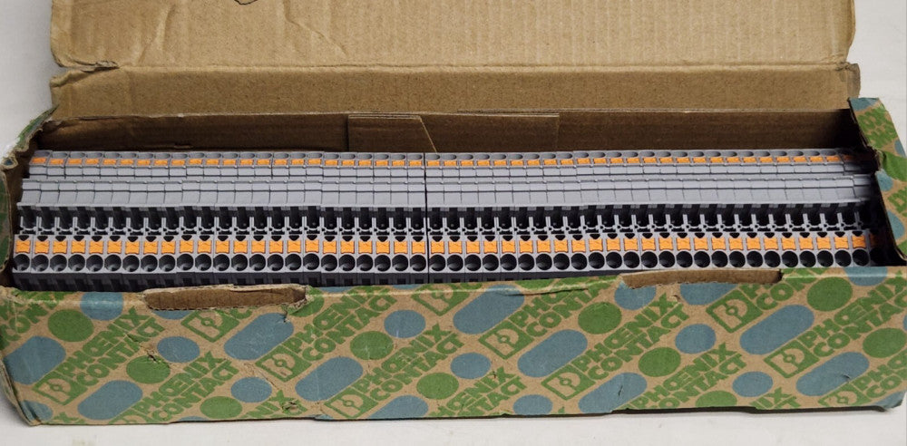 BOX OF 50 PHOENIX CONTACT PTTBS 2.5 PV Terminal Block 300 VAC 20 AMP 26-12 AWG