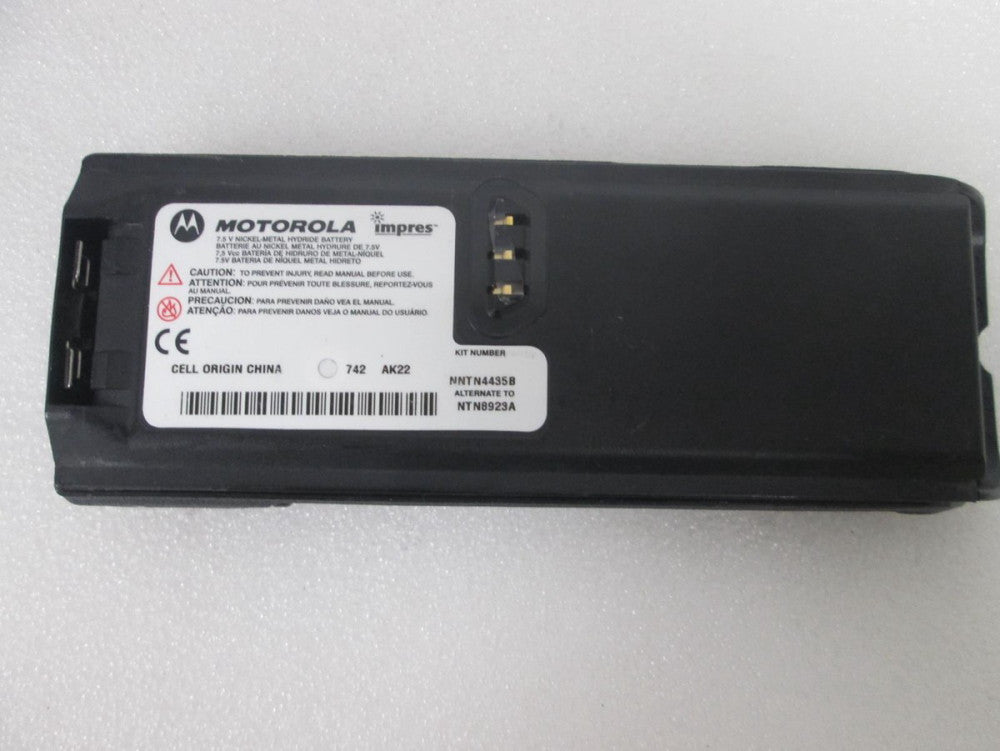 MOTOROLA NNTN4435B 7.5V Nickel-Metal Hydride 2-Way Radio Rechargeable Battery