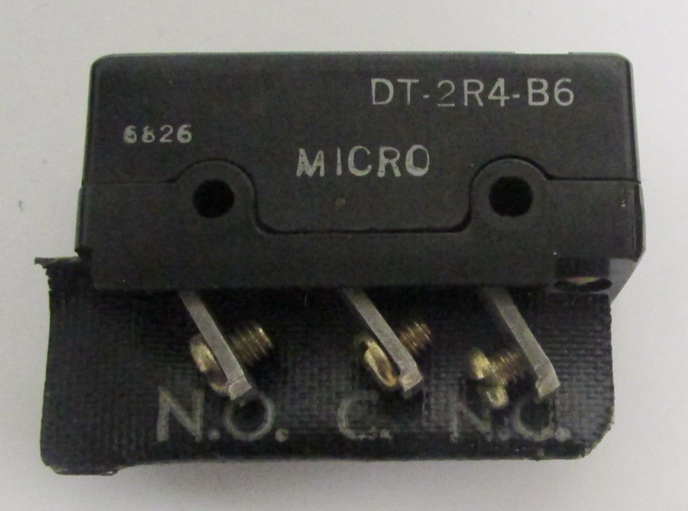 HONEYWELL MICROSWITCH DT 2R4 B6 10 Amp Switch 
