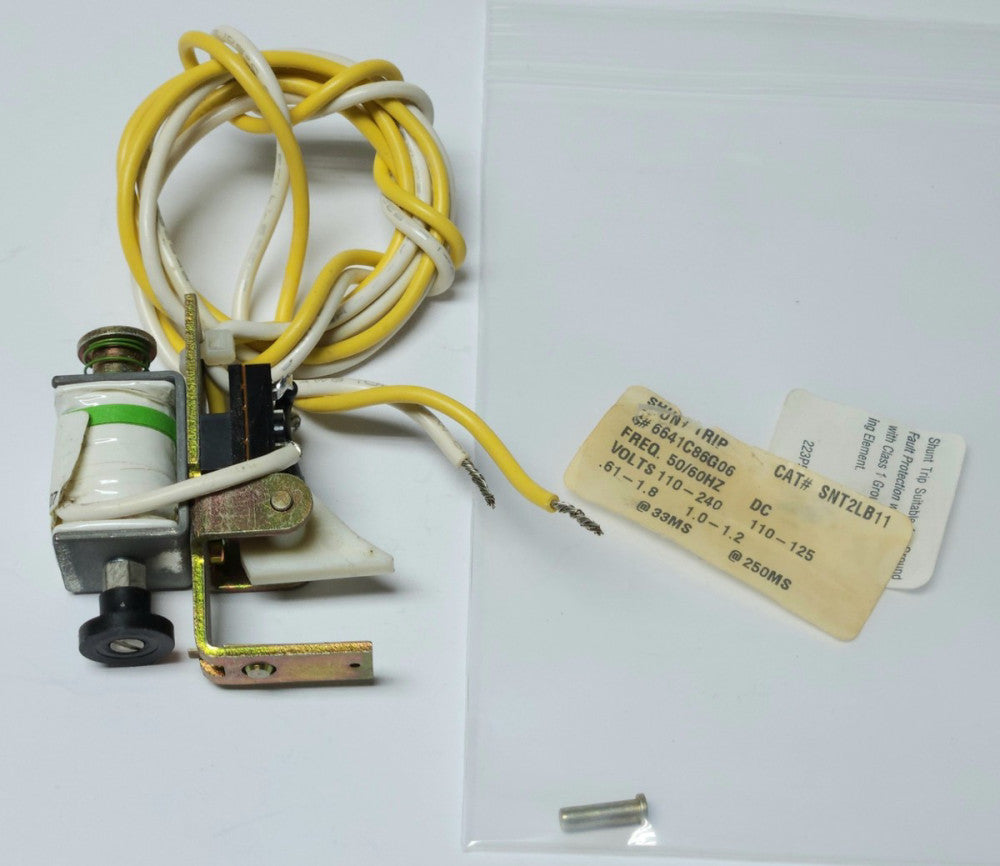 CUTLER HAMMER WESTINGHOUSE SNT2P11K 110-240 VAC 110-125 VDC Shunt TRIP J Frame