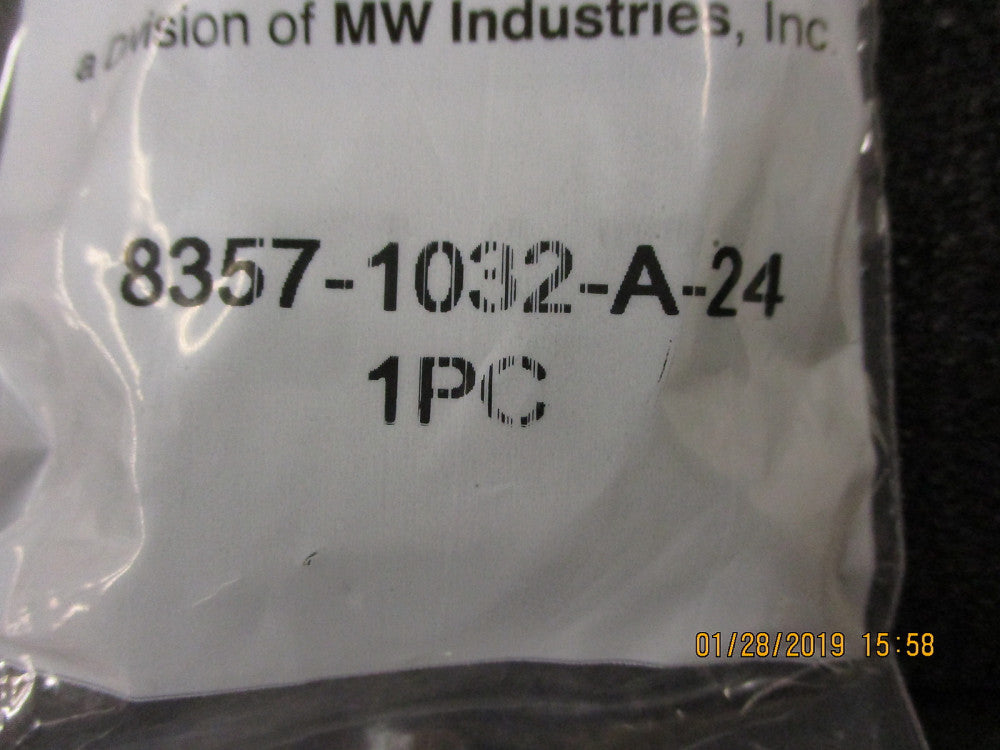 8357-1032-A-24 RAF Handle, Oval, Internal Thread BRAND NEW! LOT OF 5