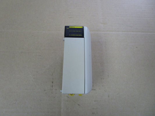 OMRON OUTPUT UNIT CQM1-OD212 5-24Vdc w/ END CAP