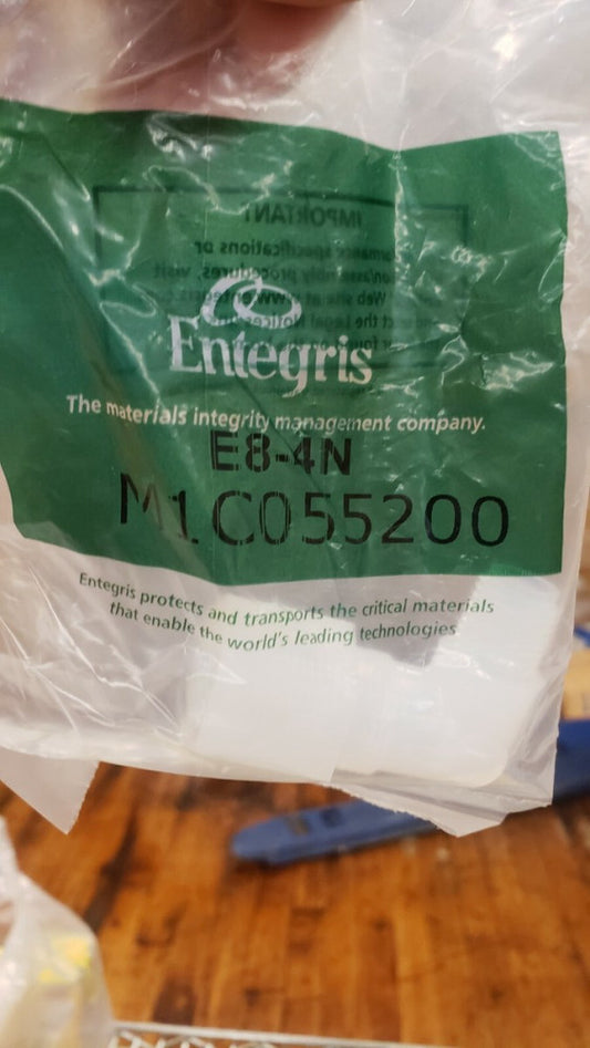 New, Entegris, E8-4N, ELBOW ADAPTER, 1/2-INCH X 1/4-INCH MNPT