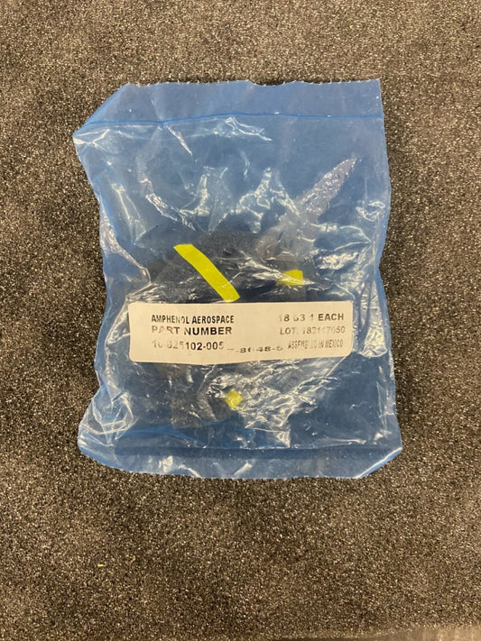 New, Amphenol, 10-825102-005, 3 Position Circular Connector Receptacle, Female 