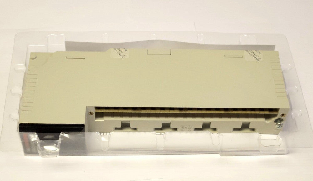 SCHNEIDER ELECTRIC MODICON 140DAO84210 AC Output Module 115-230 VAC OUT 140 DAO