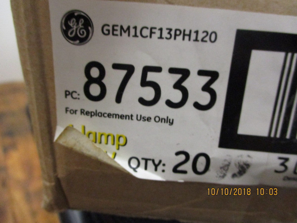 87533 GE Lighting 1 Lamp - 13 watt - 120 volt - CFL BRAND NEW! LOT OF 20