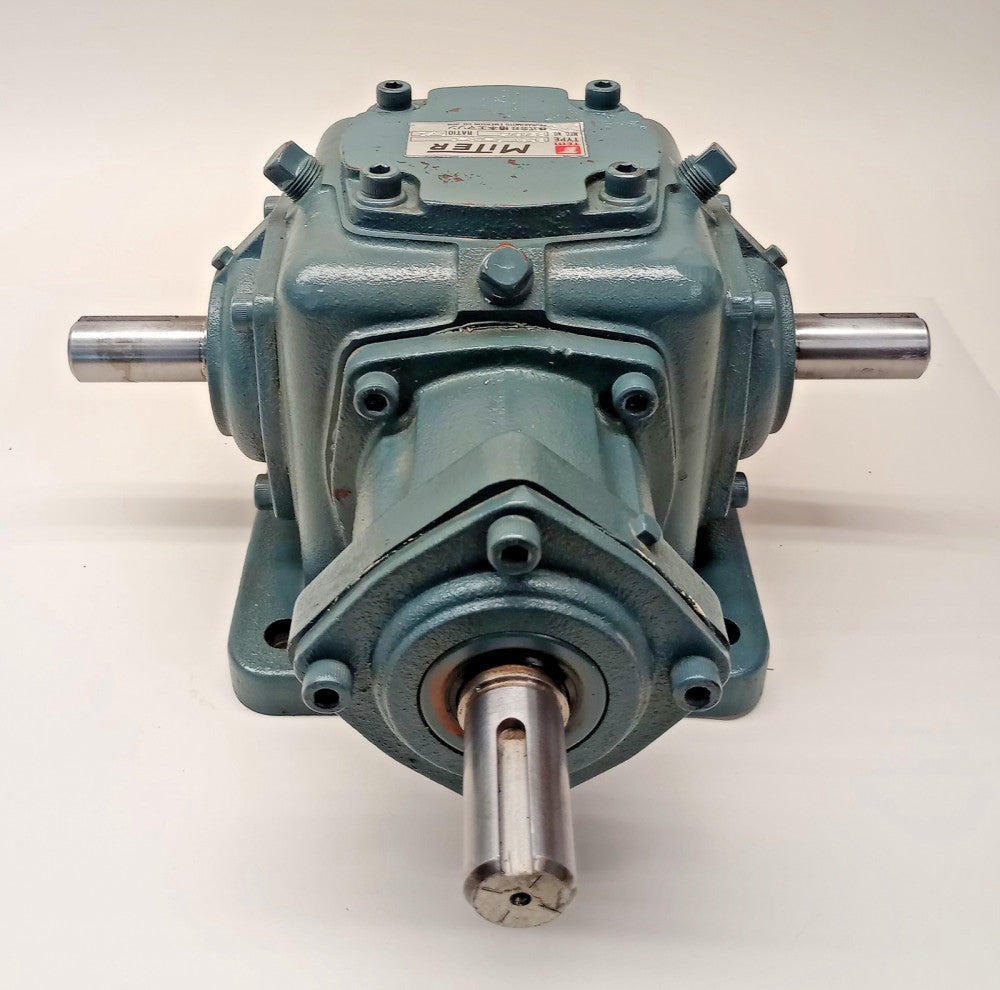 Tsubakimoto ED6M-1-LR-O Miter Gear Box Ratio 1:1 Tsubaki ED6M-1-R-O-Y