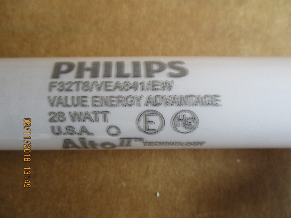 424192 Philips Philips Lighting F32T8/VEA841/EW/AL BRAND NEW! LOT OF 30