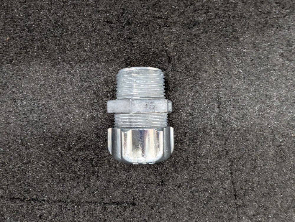 New, Thomas & Betts, 2531, 3/4 IN CO RD CONNECTOR .250-.375