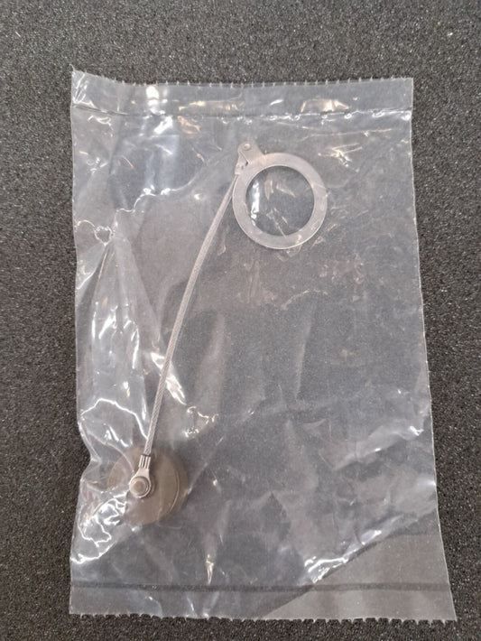 New, Amphenol, D38999/33W13N, SZ 13, DUST CAP WITH ROPE & RING