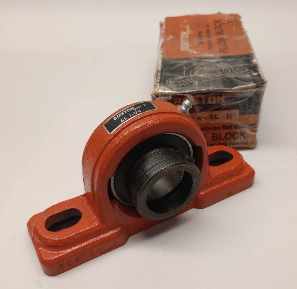 Boston Gear 6L-1-1/4 Pillow Block Ball Bearing 2-bolt 1.25 inch bore 7820