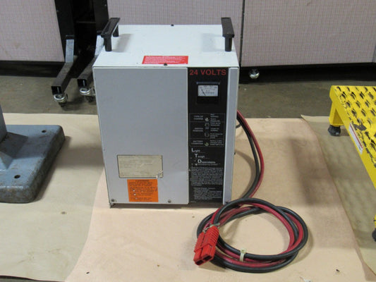 AMETEK LTD BATTERY CHARGER FERR0510-12 24VDC 12CELL 1PH 300-600/12 AMP/HR - USED