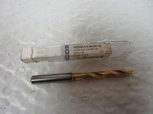 NEW SECO SD205A-6.5-35-8R1-M SOLID CARBIDE SPIRAL DRILL.