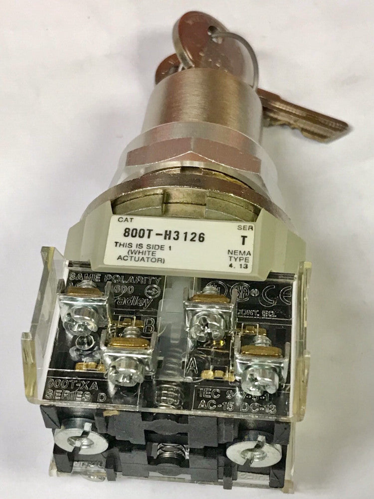 ALLEN BRADLEY 800T H3122B 2 Position Keyed Selector Switch 800T-H3122 Maintained
