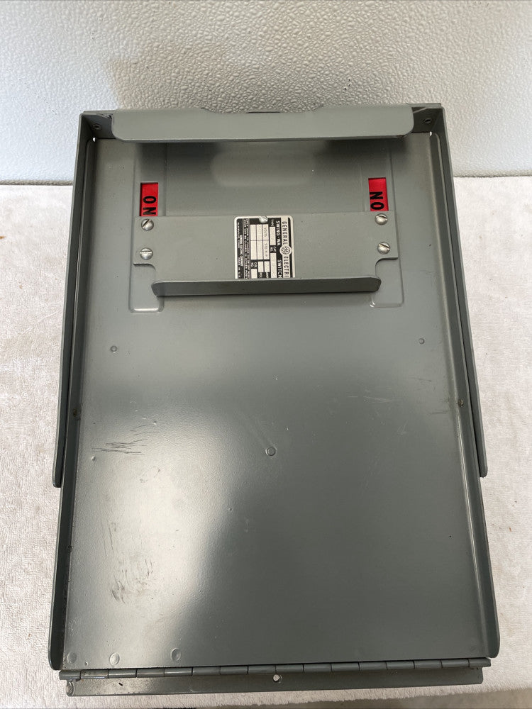 General Electric GE Swing WA Switch;  TSW3-324; 240vac; 3 pole; 200amp