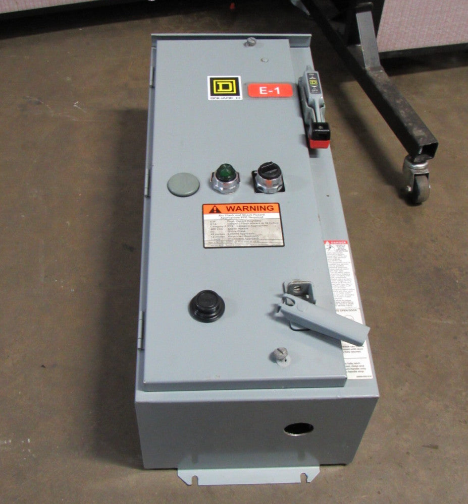 SQUARE D MOTOR STARTER COMBO 8538SDA44V81CFF4H30P45TX22Y74 SZ 2 8536SDO1H30S