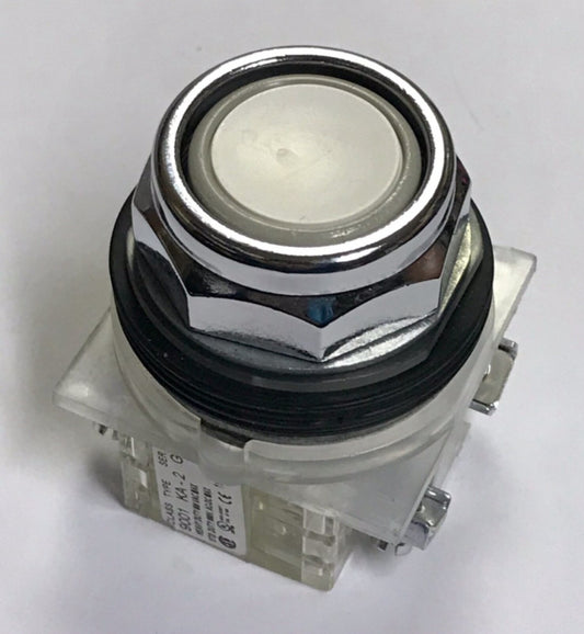 SCHNEIDER ELECTRIC 9001KR1WH7723842 White Flush Head Pushbutton 30mm 600 VAC 