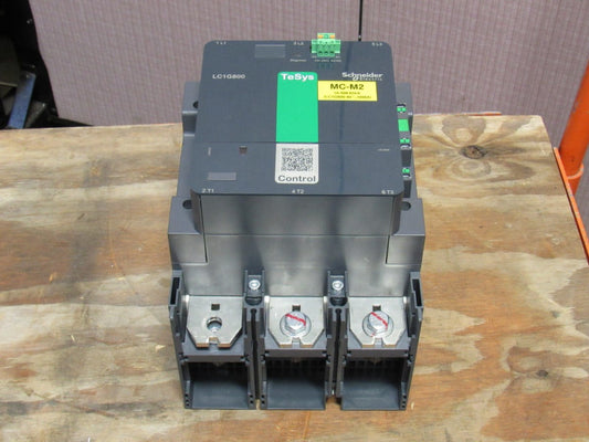 SCHNEIDER ELECTRIC CONTACTOR LC1G800 LC1G800KUEN W/ LAG8N113P