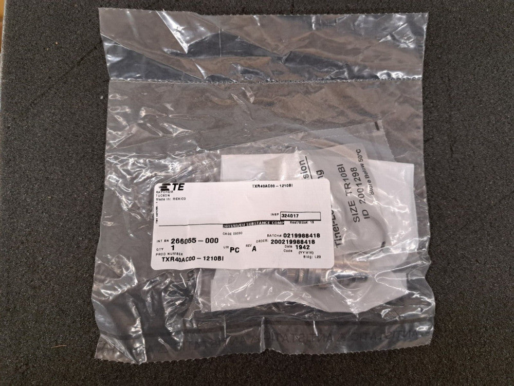 New, TE Connectivity, TXR40AC00-1210BI, CONN BACKSH ADPT SZ13 C SIL M18