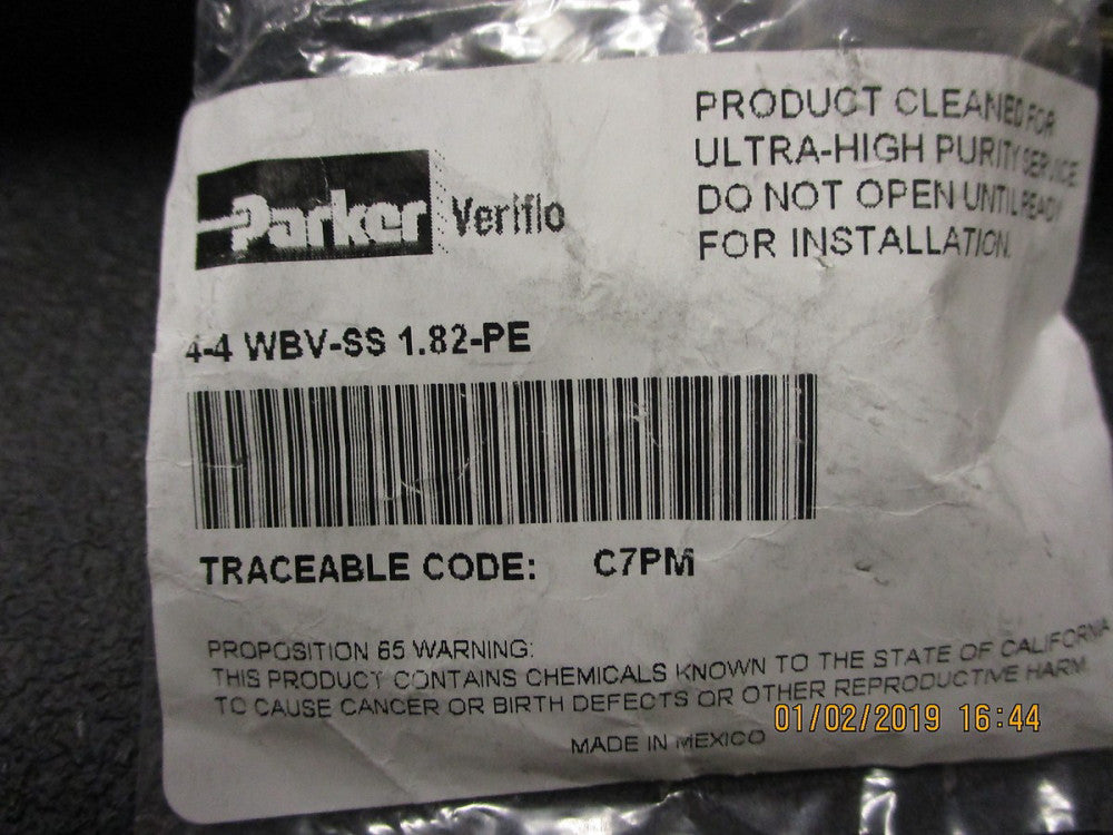 4-4 WBV-SS 1.82-PE Parker Vacuseale pneumatic bulkhead BRAND NEW!