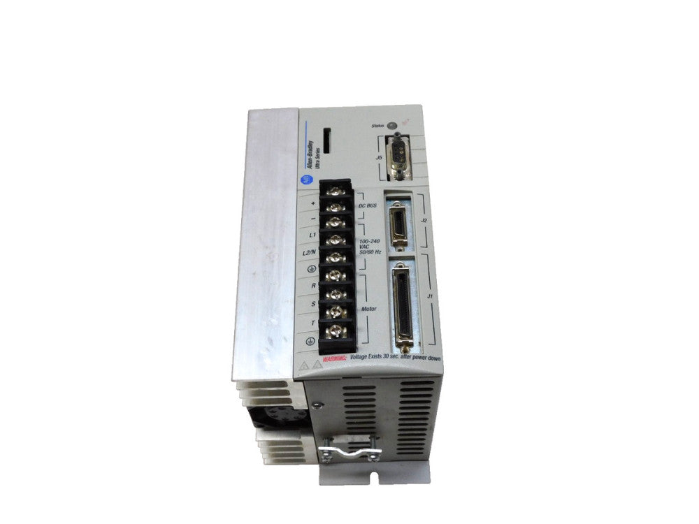 Allen Bradley 1398-DDM-019X Ultra 100 Drive 120/240VAC Ver 1.32 9101-1553 Rev L
