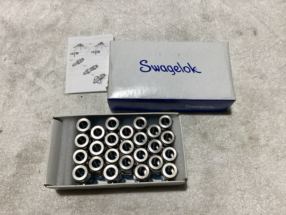 Swagelok SS-600-1-6 Male Connector 3/8 X 3/8. Box Of 25 