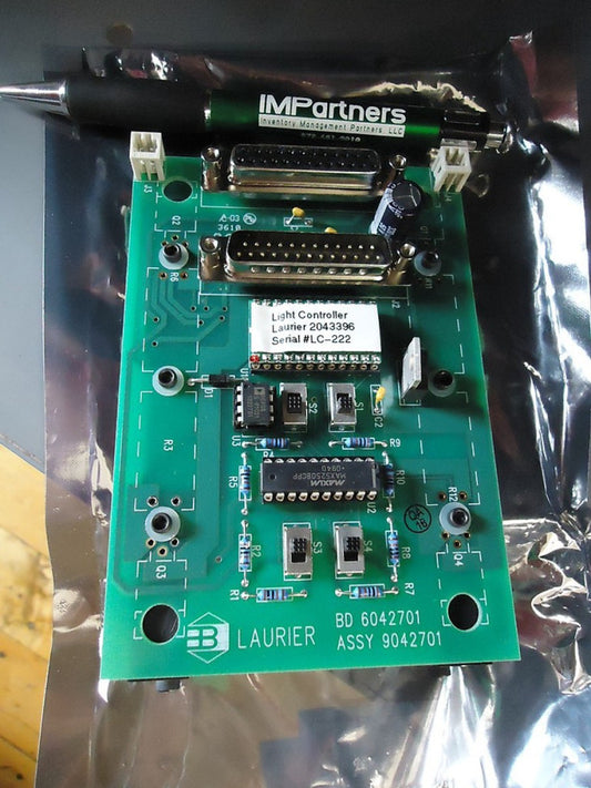 New, Laurier, 9042701-0P / D 4. -Channel Programmable Light Controller