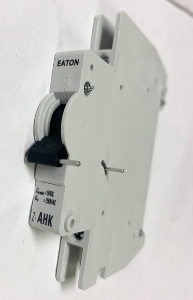 EATON MOELLER Z-AHK 248433 Auxiliary Switch 4 AMP 250 VAC 5v 1S+10  Z AHK
