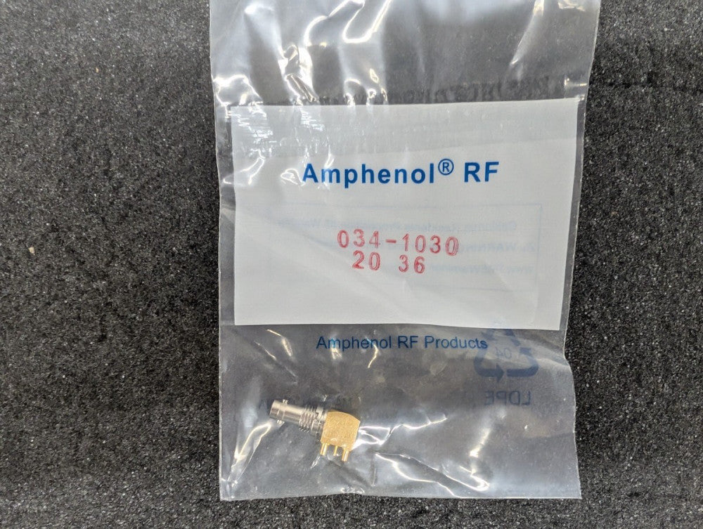 New, Amphenol, 034-1030, CONN HDBNC JACK R/A 75 OHM PCB - Lot of 4pcs