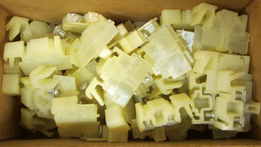 (Box of 50) SQUARE D 9080 GA3  12-22 AWG 300V White Terminal Block  