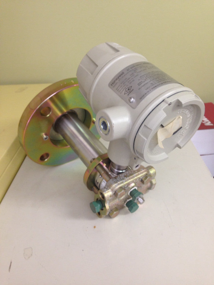 Honeywell ST 3000 Smart Pressure Transmitter model: STF128-A1H-011F0-S2.SM.1C-XX