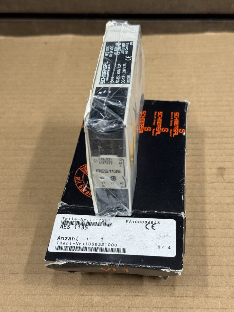 Schmersal AES1135 1117391 Safety Relay 24VDC  - New