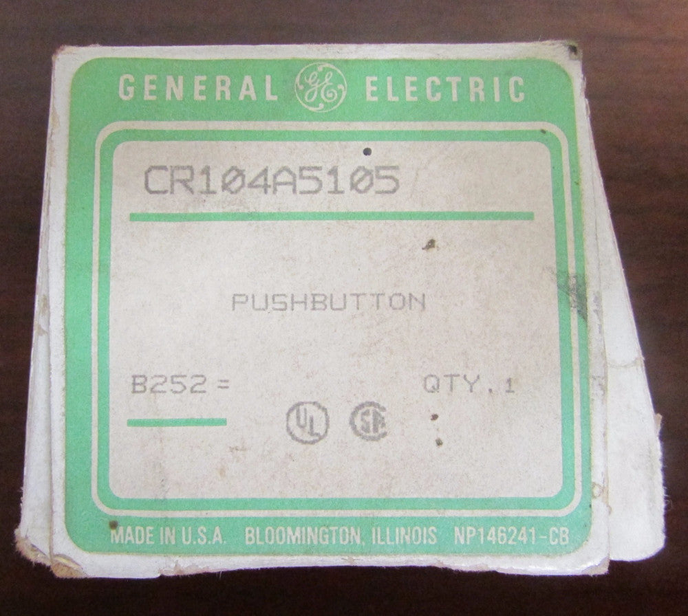 GE GENERAL ELECTRIC CR104 A5105 Extended Green Miniature Push Button CR104A5105