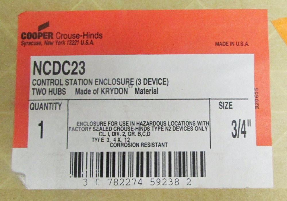 COOPER CROUSE HINDS NCDC23 Push Button Control Station 3 Element