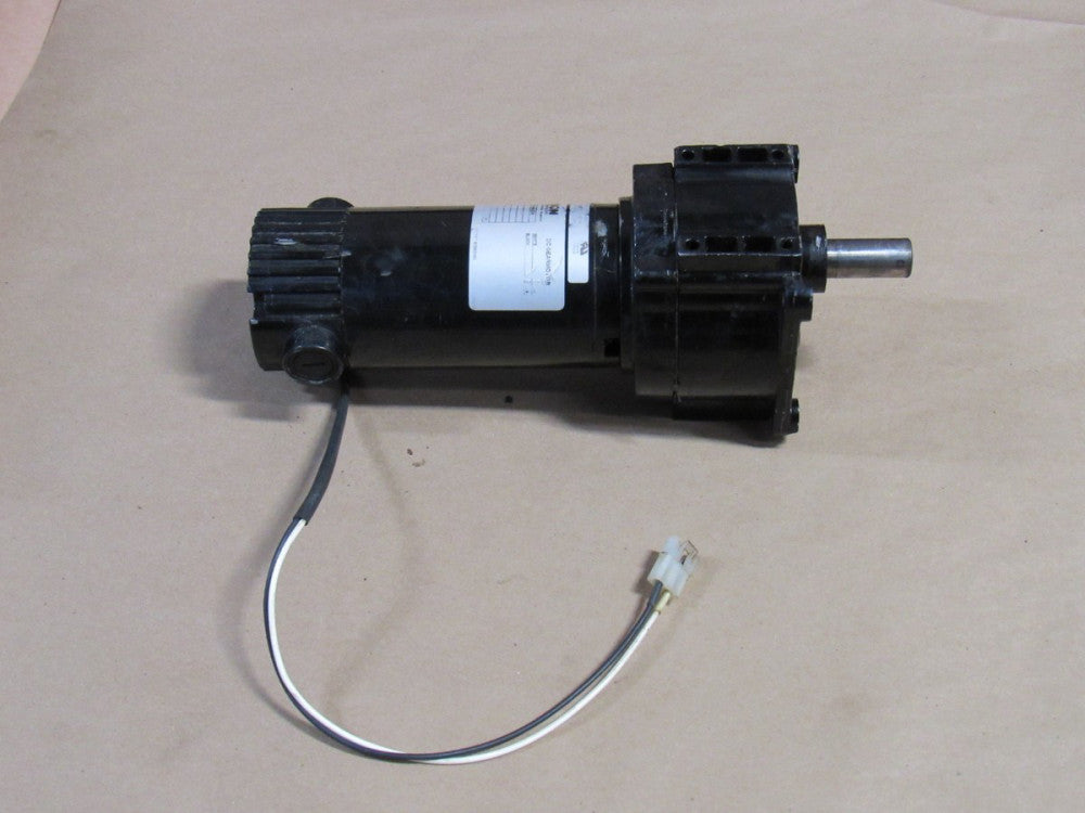 BISON DC GEARMOTOR 32-999-2904-028 011-348-3216 1/8 HP 90VDC 9RPM 216:1 RATIO