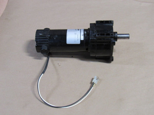 BISON DC GEARMOTOR 32-999-2904-028 011-348-3216 1/8 HP 90VDC 9RPM 216:1 RATIO