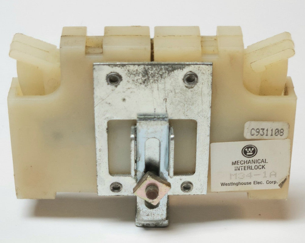 WESTINGHOUSE CUTLER HAMMER M34-1A Mechanical Interlock A200 Size 00-0-1 Vertical