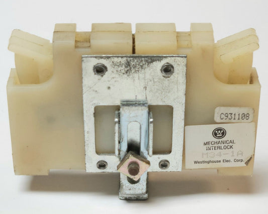 WESTINGHOUSE CUTLER HAMMER M34-1A Mechanical Interlock A200 Size 00-0-1 Vertical