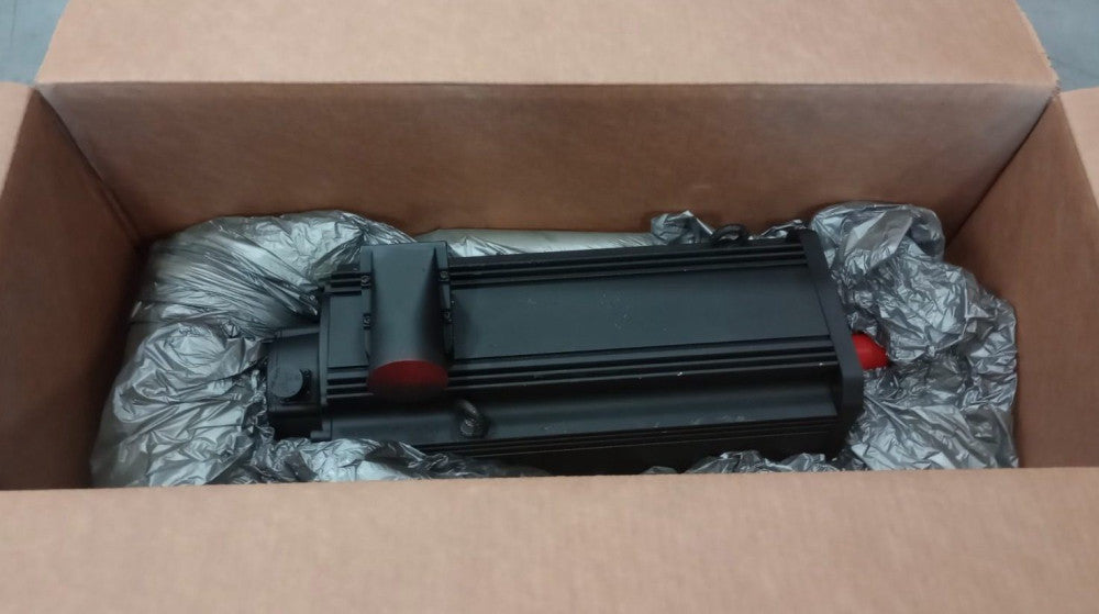 Rexroth R911314851 Repaired Sync Servomotor 3-phase MSK100D-0300-NN-M1-BG2-NNNN