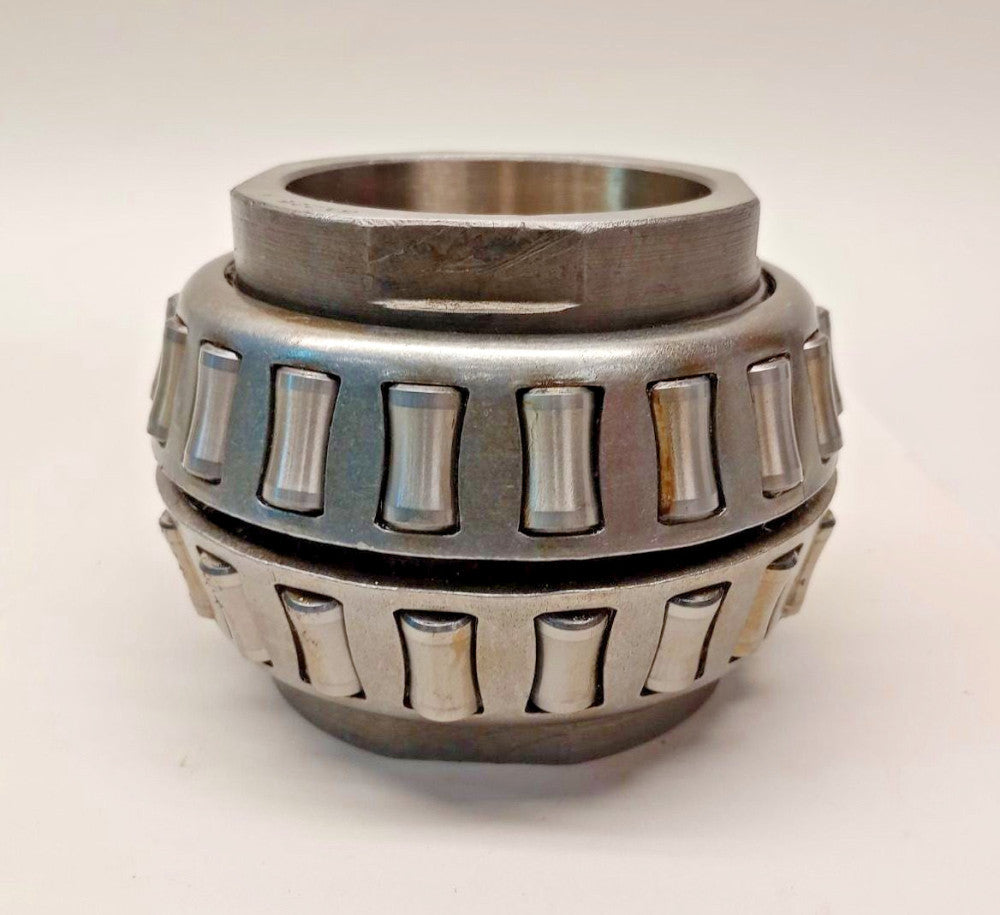 Bearing 51225 Assembly Hub and 2-taper roller bearings 2-11/16 Hub ID x 3.438 OD