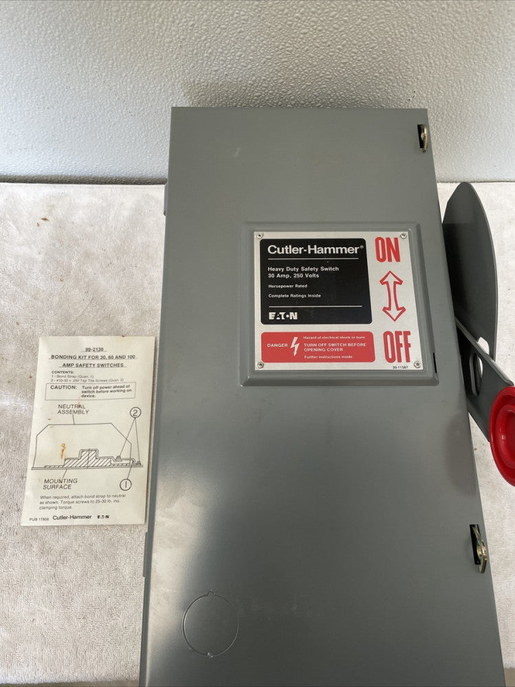 Culture Hammer Eaton Heavy Duty Safety Switch DH321NGK; 30amp; 250volt
