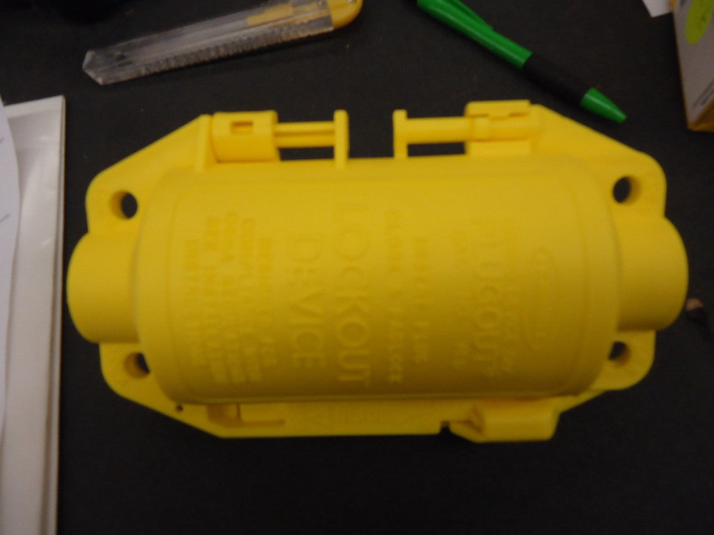HUBBELL HLD-YLZ Plug Lockout, Yellow, 3/8In Shackle Dia. BRAND NEW!
