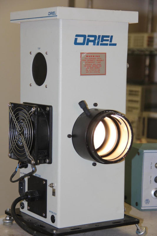 ORIEL INSTRUMENTS 66188 Quartz Tungsten Halogen Lamp Housing