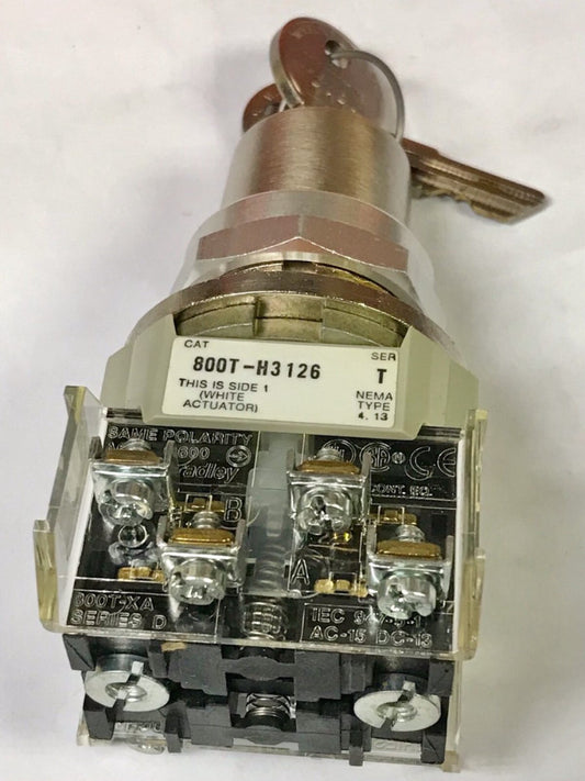 ALLEN BRADLEY 800T H3122B 2 Position Keyed Selector Switch 800T-H3122 Maintained