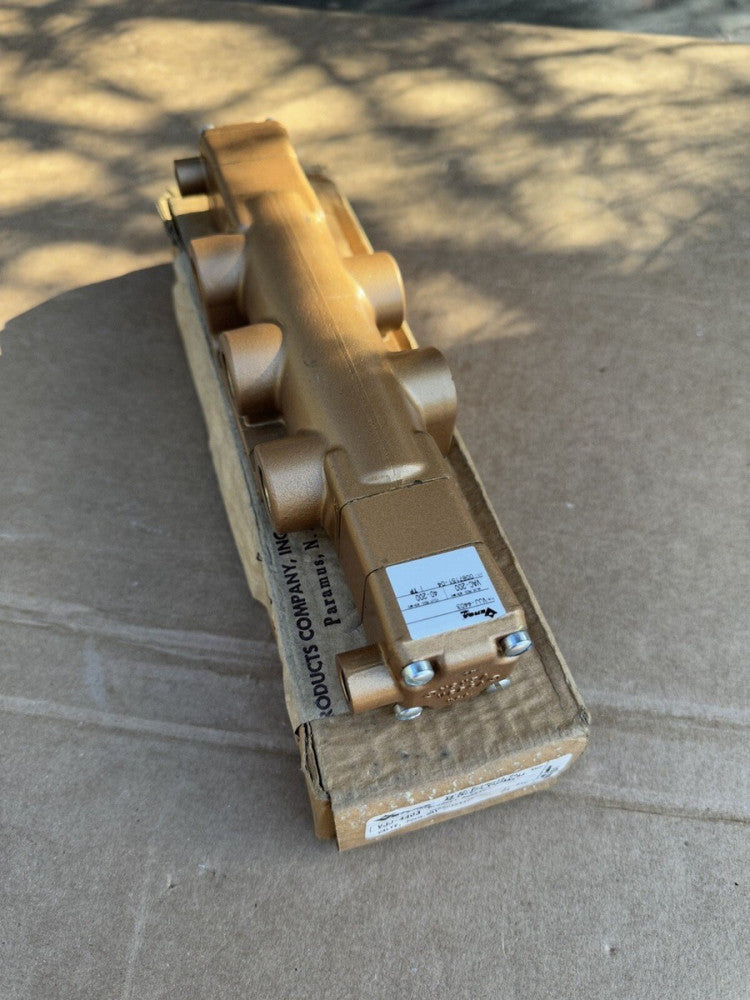 Versa VJJ-4403 Air Valve - Four Way - 3 Position VAC 200PSI 3/8" NPT Unused