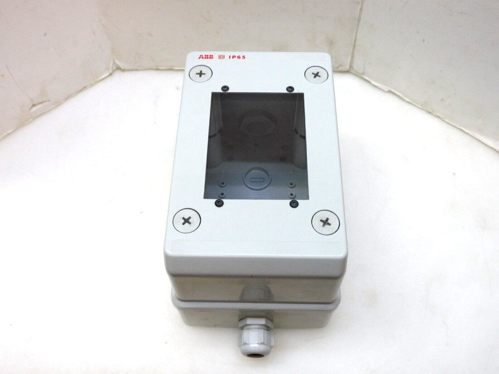 ABB IP65 SEE IN PLASTIC ELECTRICAL ENLCOSURE M128040000 8"x5"x5-1/4" IN DEPTH