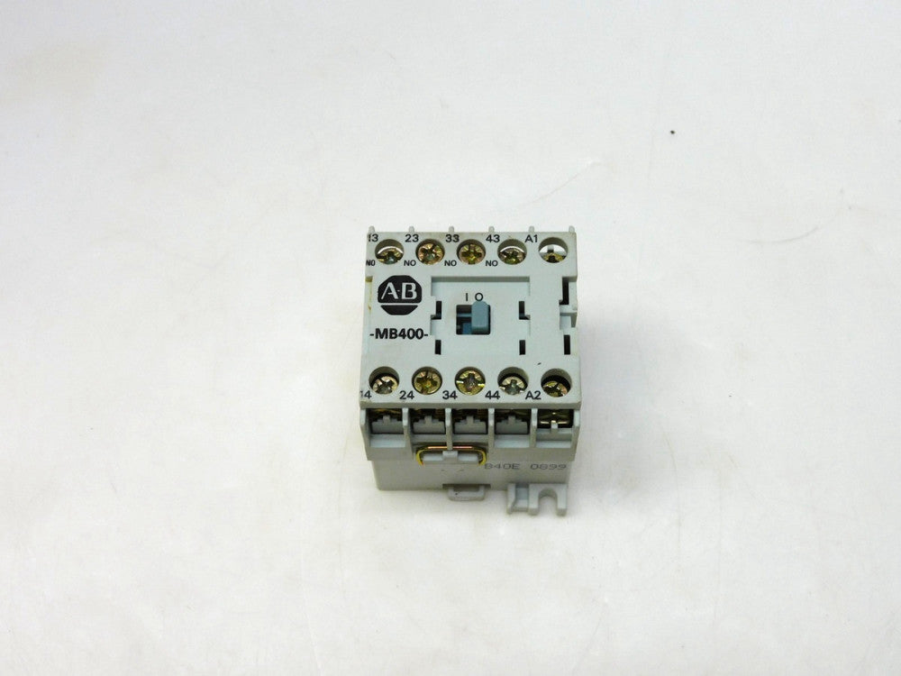 ALLEN BRADLEY 700DC-MB400*A CONTROL RELAY 24VDC