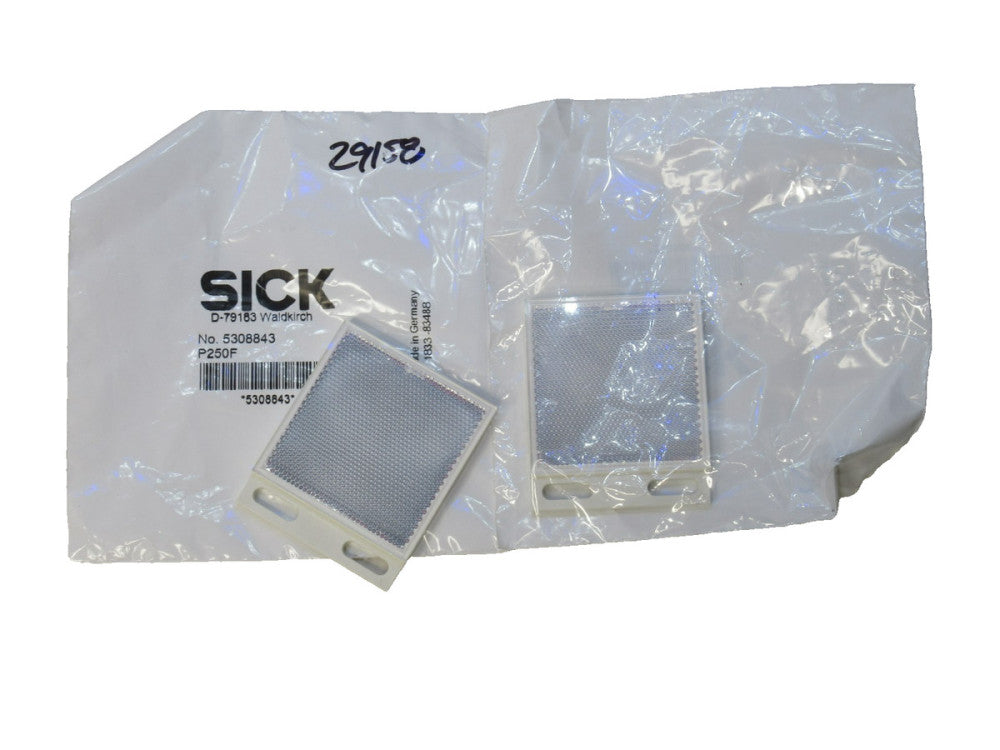 Sick 5308843 Fine triple reflector 47X47mm, screw connection (New - Lot of 2)