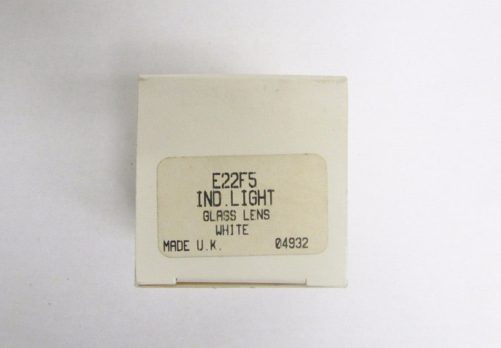 EATON CUTLER HAMMER White Glass Lens Indicating Pilot Light E22F5